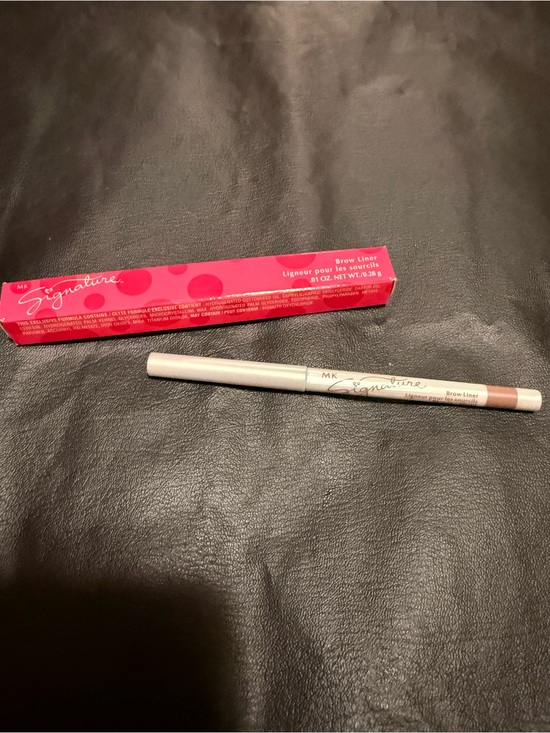 Mary Kay Other - Signature Brow Liner Pencil in Blonde